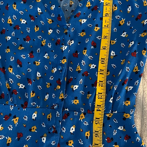 Philosophy Blue Floral V Neck Long Sleeve Fitted Button Down Blouse Size S/P - Picture 5 of 10